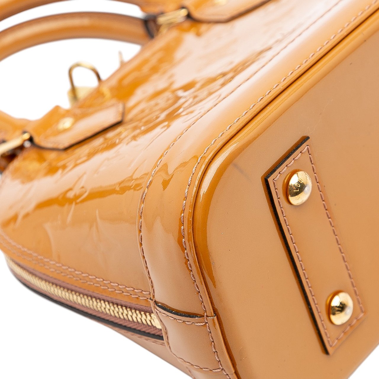 Louis Vuitton Monogram Vernis Alma BB Bruin