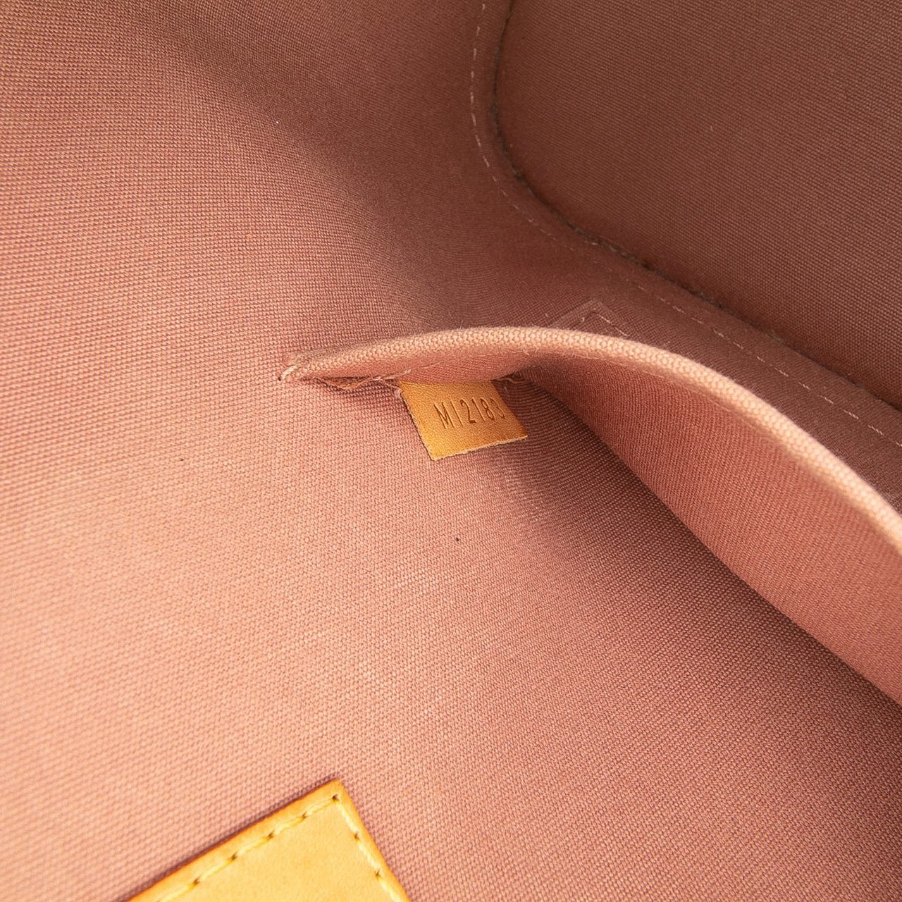 Louis Vuitton Monogram Vernis Alma BB Bruin