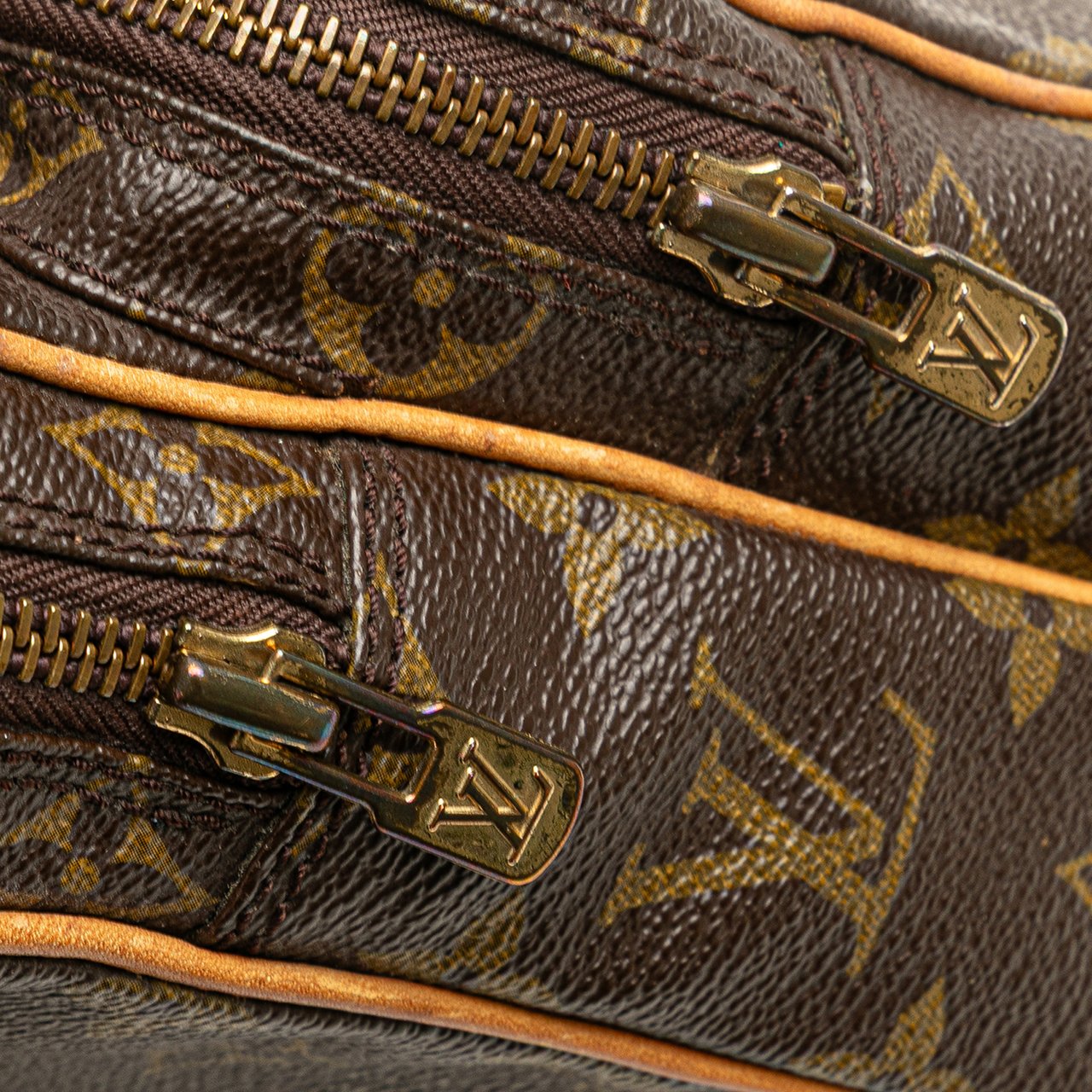 Louis Vuitton Monogram Mini Amazone Bruin