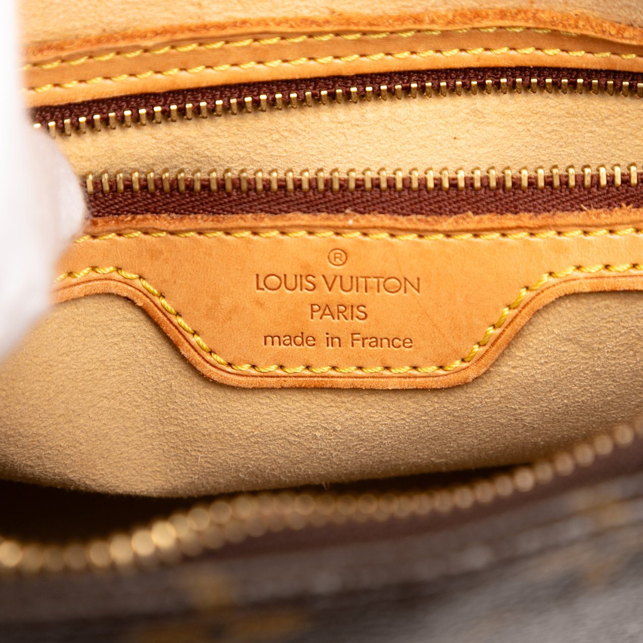 Louis Vuitton Monogram Looping MM Bruin