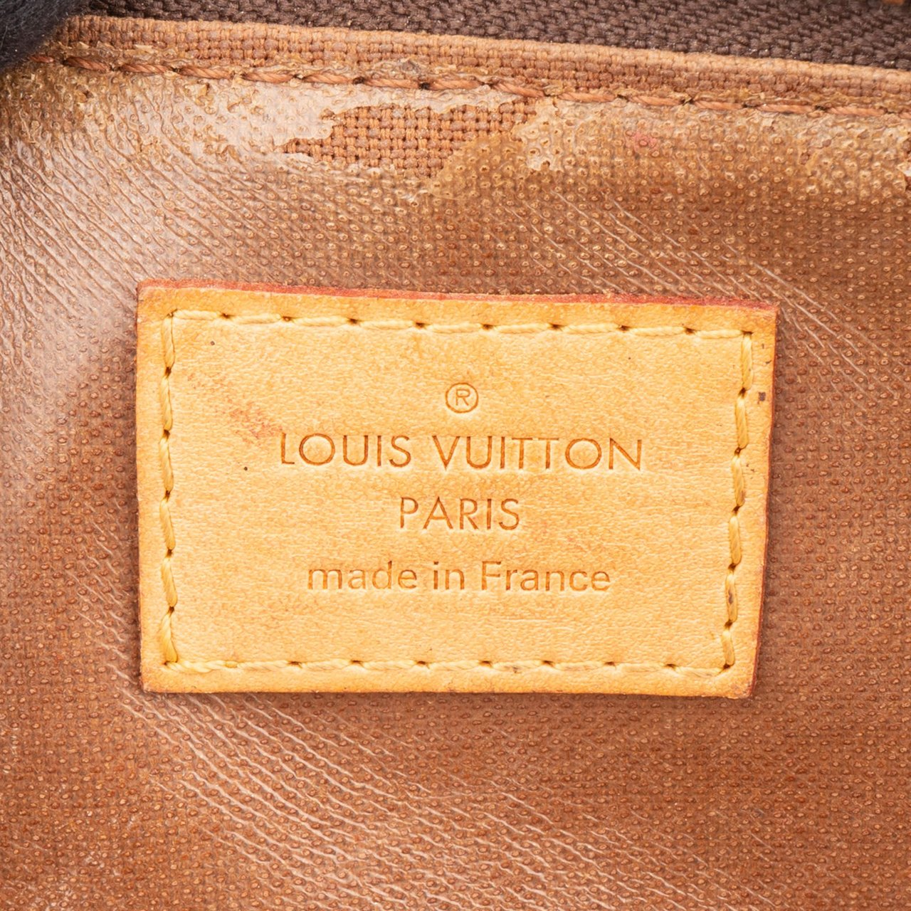 Louis Vuitton Louis Vuitton Canvas Monogram Poche Toilette Pouch Bruin