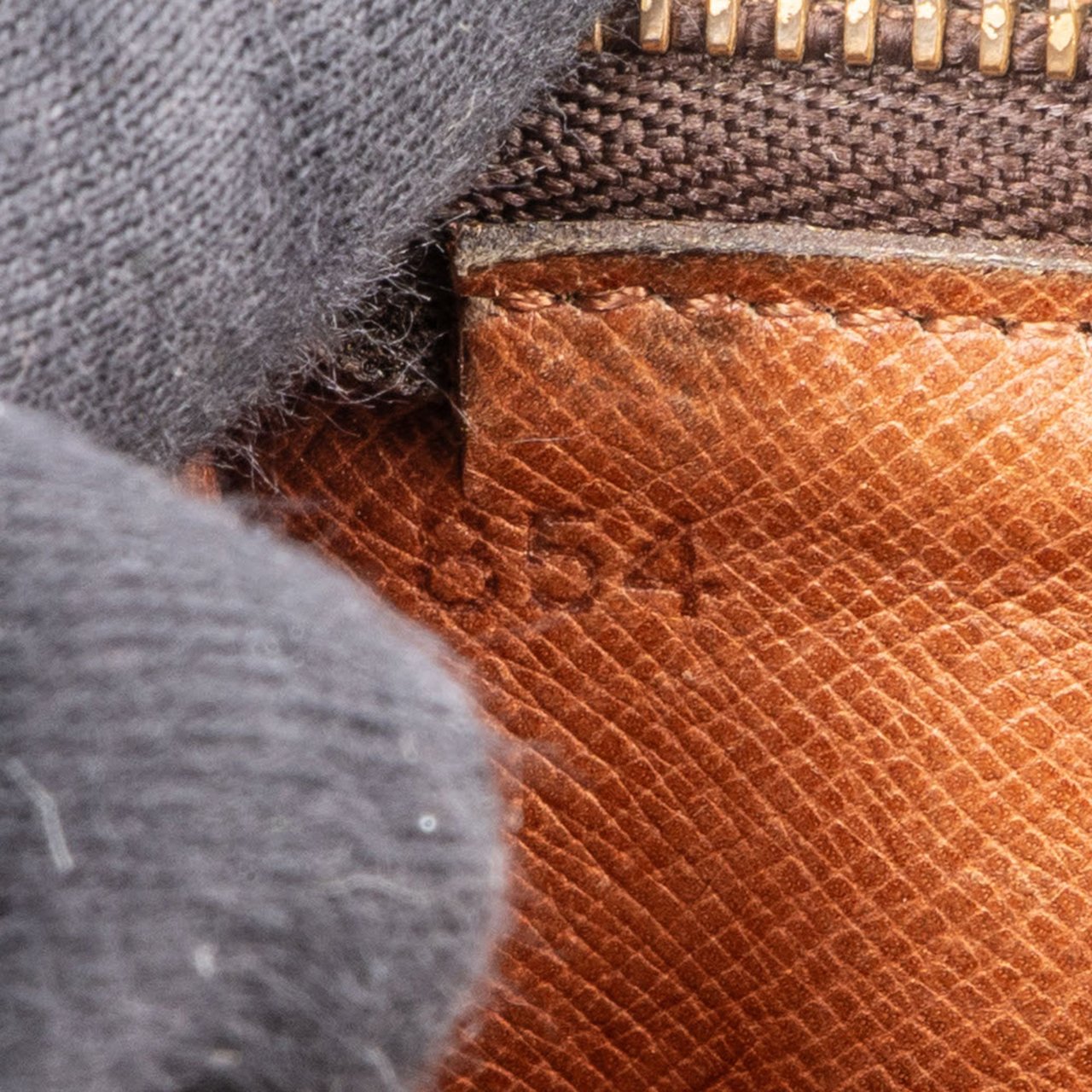 Louis Vuitton Louis Vuitton Canvas Monogram Poche Pouch Bruin