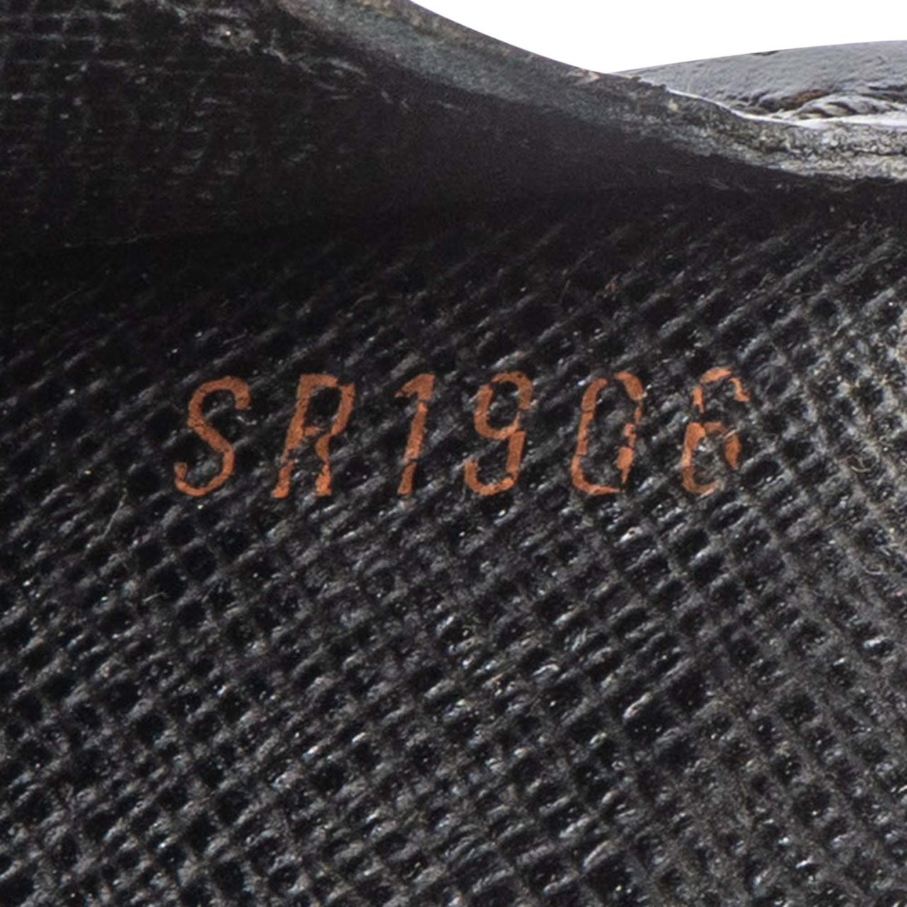Louis Vuitton Louis Vuitton Noir Epi Leather Homme Pochette Clutch Zwart