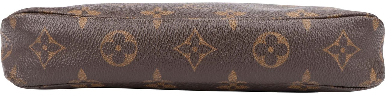 Louis Vuitton Louis Vuitton Canvas Monogram Pochette Accessoire Handbag Bruin