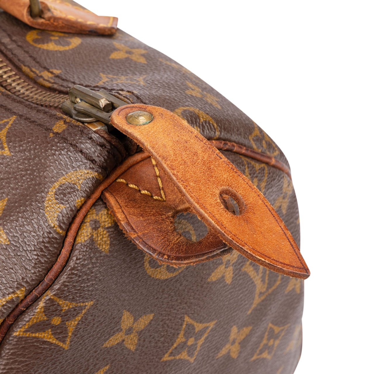 Louis Vuitton Louis Vuitton Canvas Monogram Speedy 30 Handbag Bruin