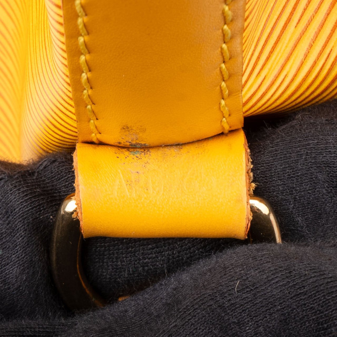 Louis Vuitton Louis Vuitton Jaune Epi Leather Sac Noe Petit Shoulder Bag Geel