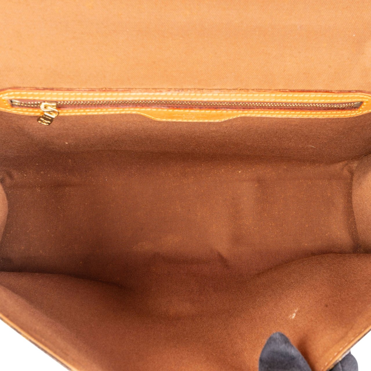 Louis Vuitton Louis Vuitton Canvas Monogram Beverly Handbag Bruin