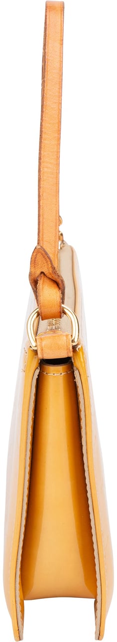 Louis Vuitton Vernis Monogram Lexington Pochette Handbag Geel