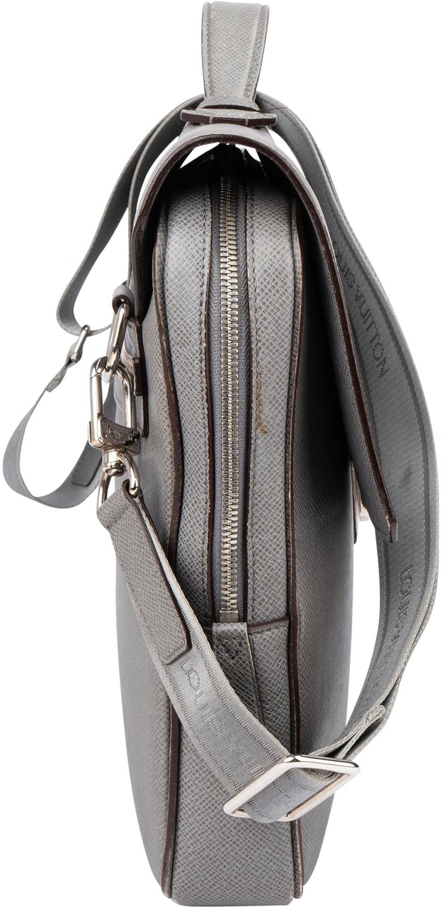 Louis Vuitton Louis Vuitton Grey Taiga Leather Vassili PM Business Handbag Donkergrijs