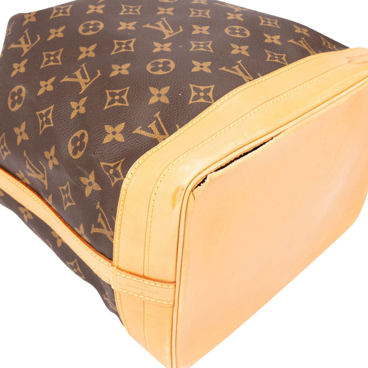 Louis Vuitton Louis Vuitton Canvas Monogram Sac Noe Grande Shoulder Bag Bruin