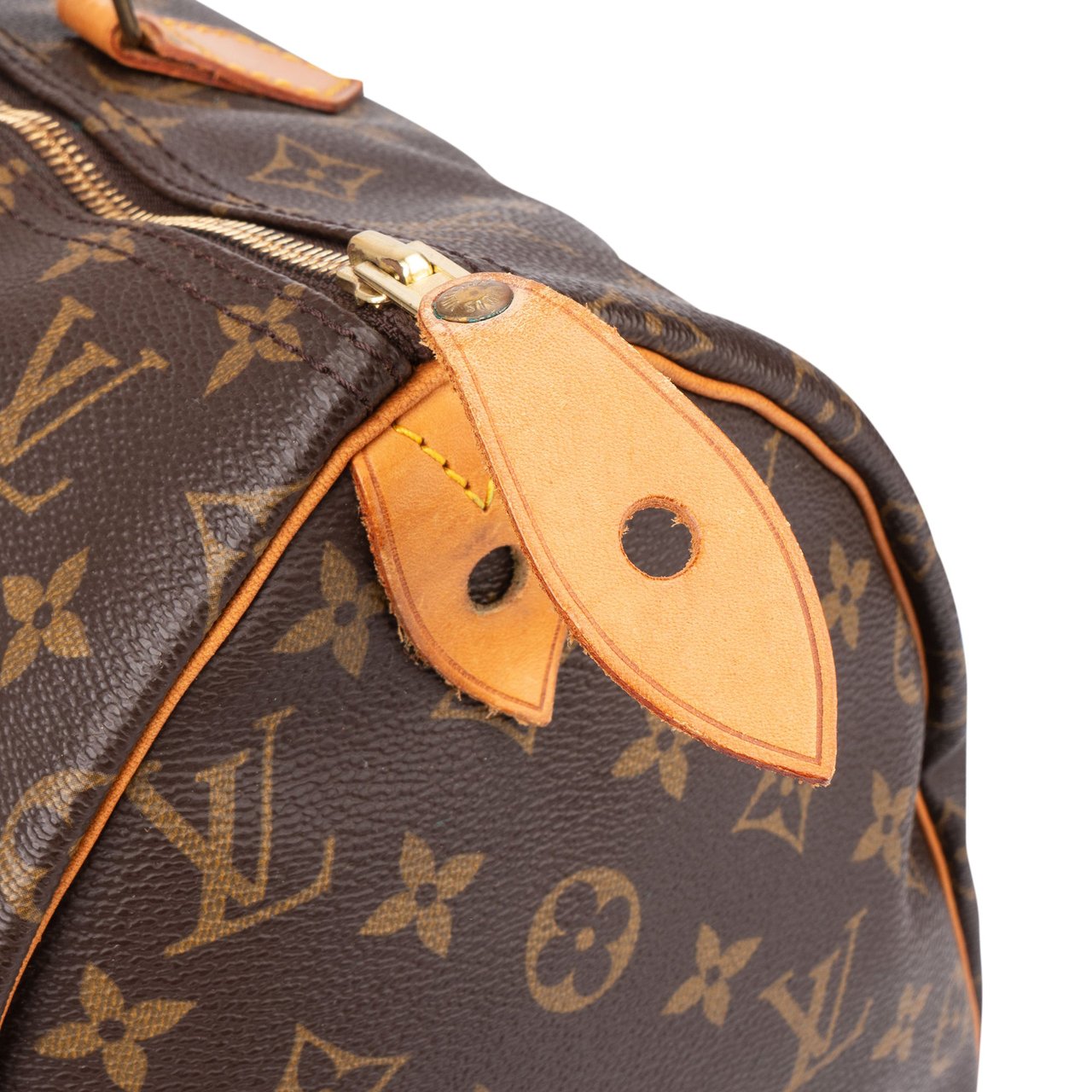 Louis Vuitton Louis Vuitton Canvas Monogram Speedy 40 Handbag Bruin