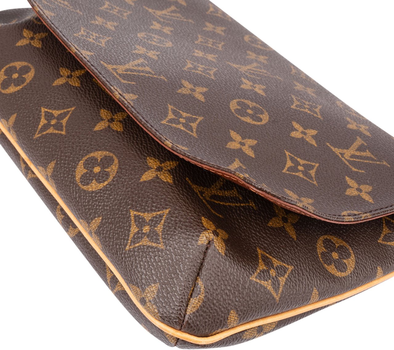 Louis Vuitton Louis Vuitton Canvas Monogram Musette Salsa Crossbody Bag Bruin