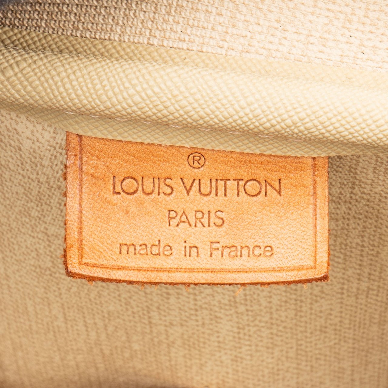 Louis Vuitton Louis Vuitton Canvas Monogram Deauville Handbag Bruin