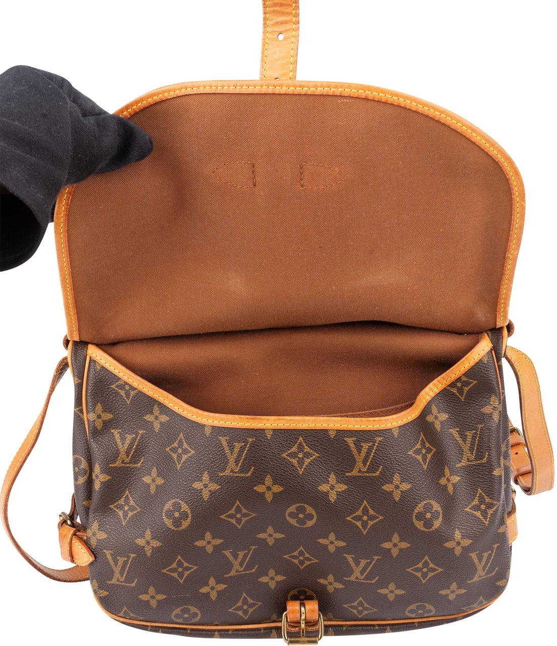 Louis Vuitton Louis Vuitton Canvas Monogram Saumur 30 Crossbody Bag Bruin