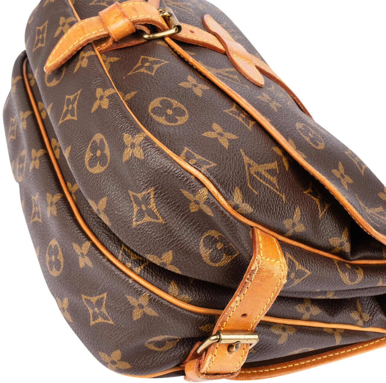 Louis Vuitton Louis Vuitton Canvas Monogram Saumur 30 Crossbody Bag Bruin