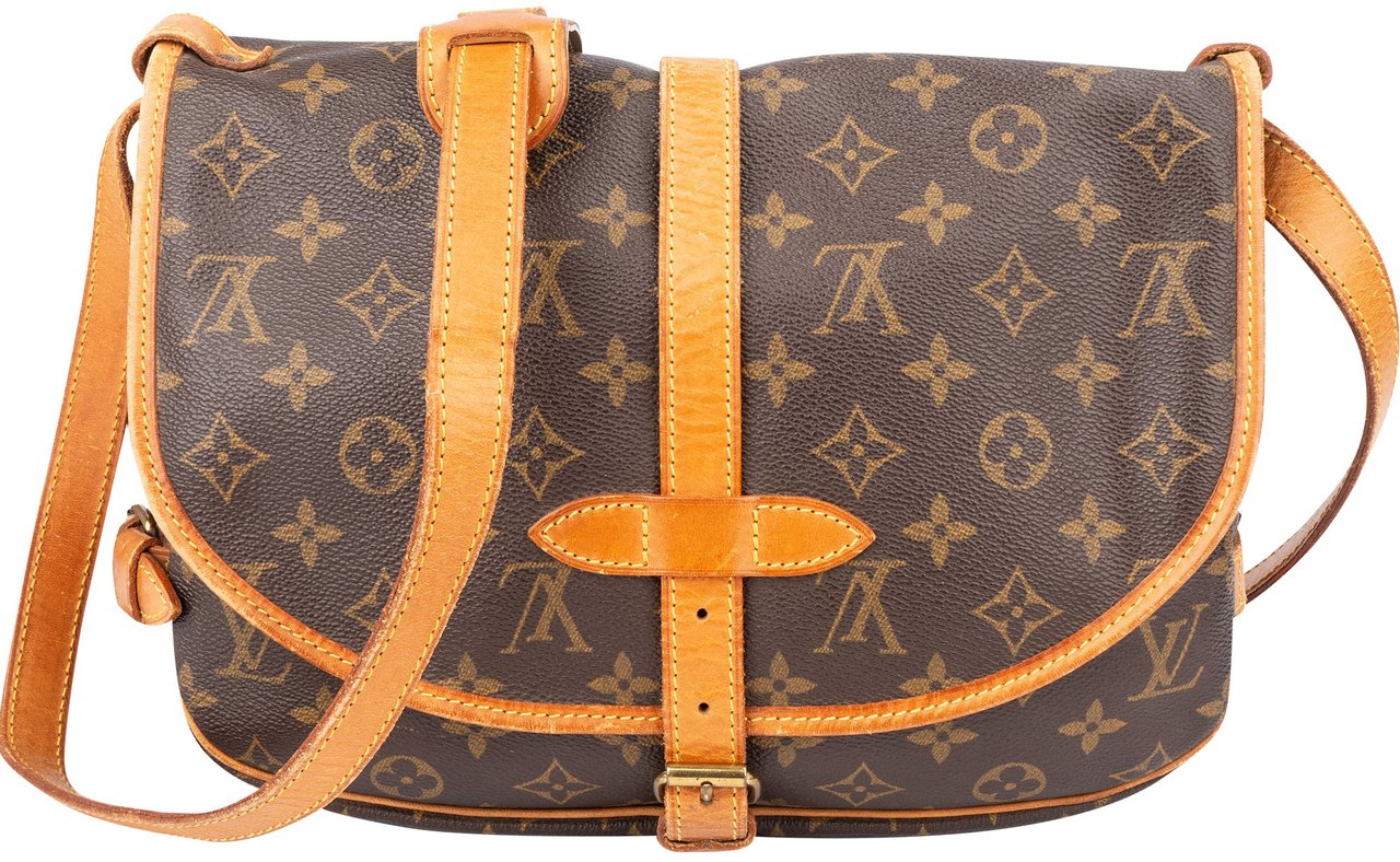 Louis Vuitton Louis Vuitton Canvas Monogram Saumur 30 Crossbody Bag Bruin