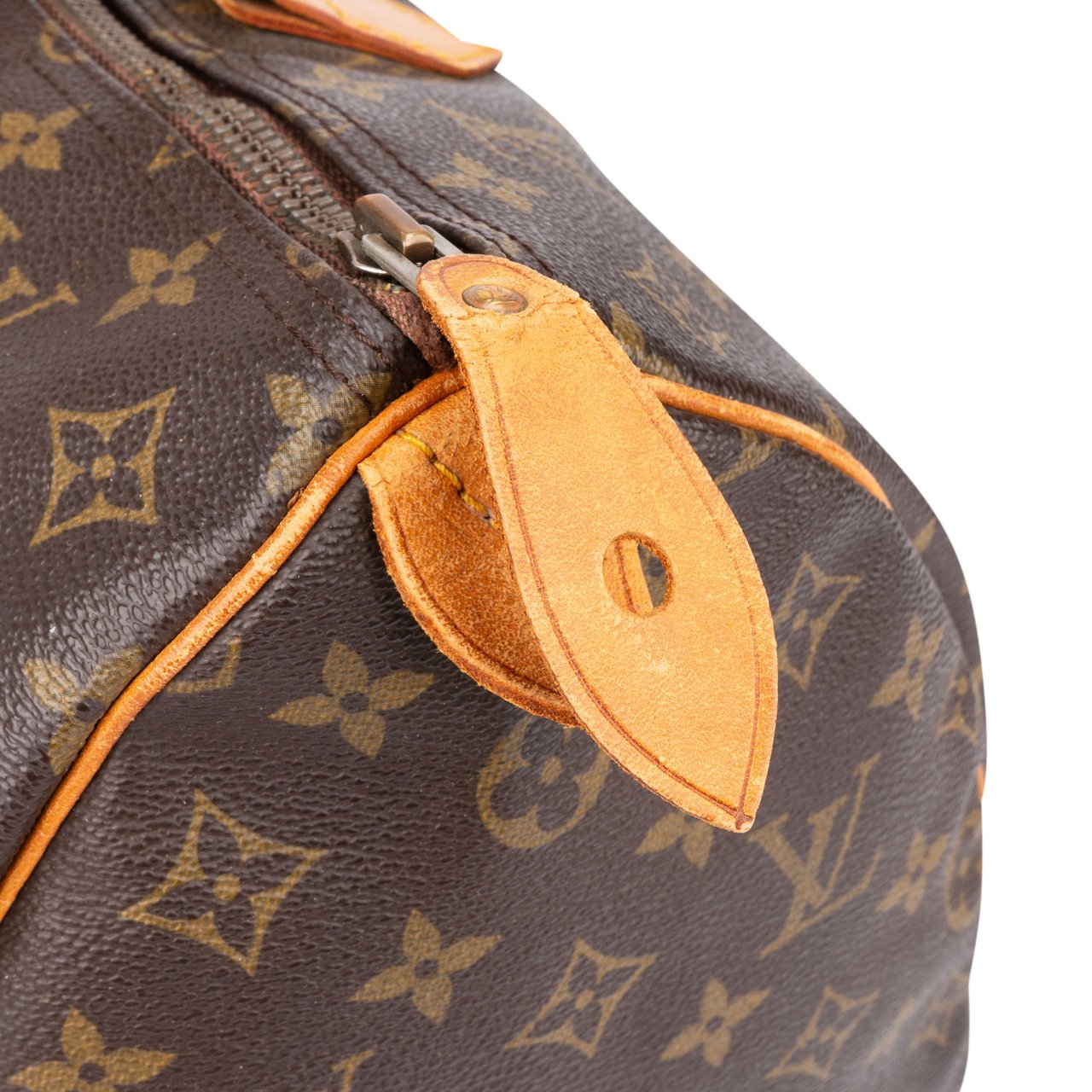 Louis Vuitton Louis Vuitton Canvas Monogram Speedy 35 Handbag Bruin