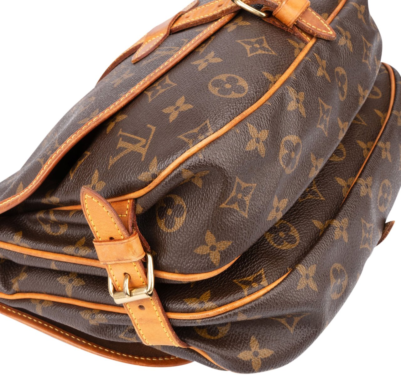 Louis Vuitton Louis Vuitton Canvas Monogram Saumur 30 Crossbody Bag Bruin