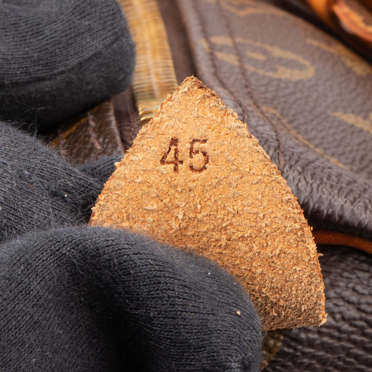 Louis Vuitton Louis Vuitton Canvas Monogram Keepall 45 Bruin