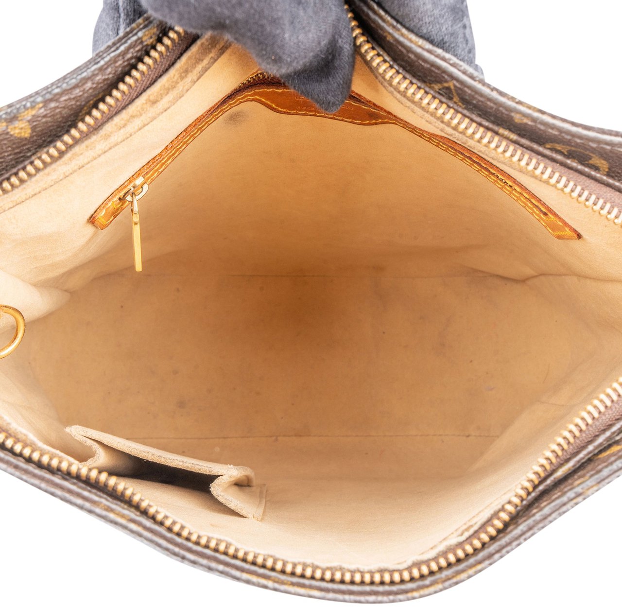 Louis Vuitton Louis Vuitton Canvas Monogram Looping GM Shoulder Bag Bruin