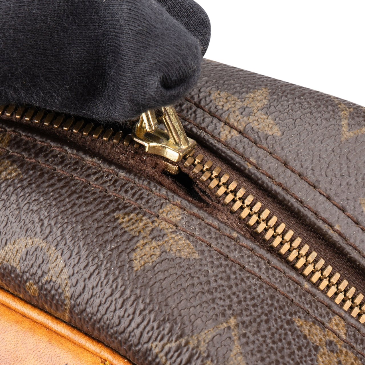 Louis Vuitton Louis Vuitton Canvas Monogram Deauville Handbag Bruin
