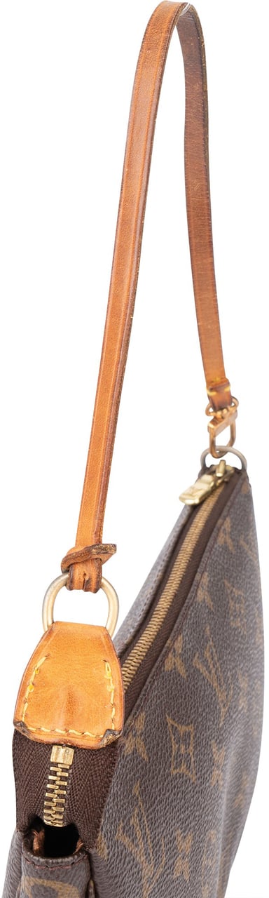 Louis Vuitton Louis Vuitton Canvas Monogram Pochette Accessoire Handbag Bruin
