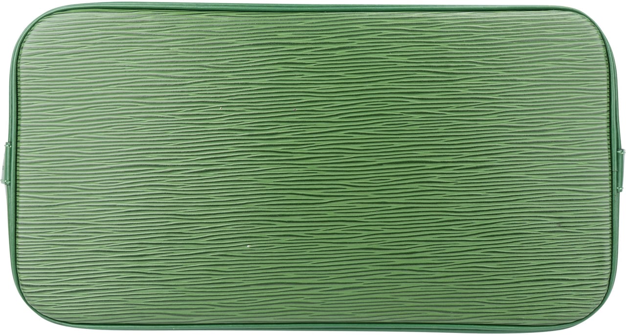 Louis Vuitton Louis Vuitton Vert Epi Leather Alma PM Handbag Groen