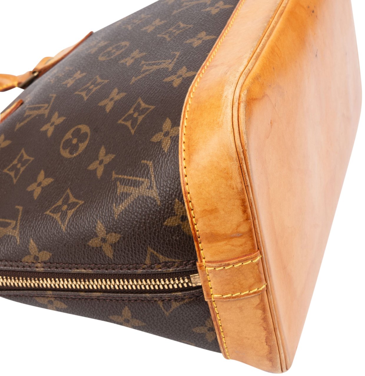 Louis Vuitton Louis Vuitton Canvas Monogram Alma PM Handbag Bruin
