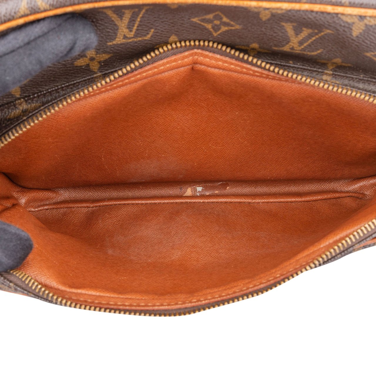 Louis Vuitton Louis Vuitton Canvas Monogram Nile Crossbody Bag Bruin