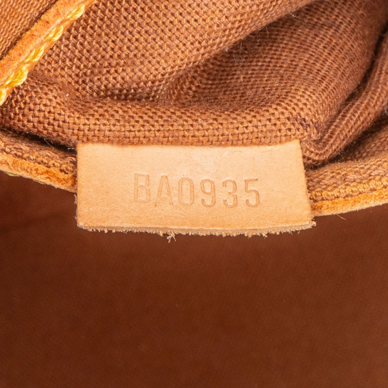 Louis Vuitton Louis Vuitton Canvas Monogram Alma PM Handbag Bruin
