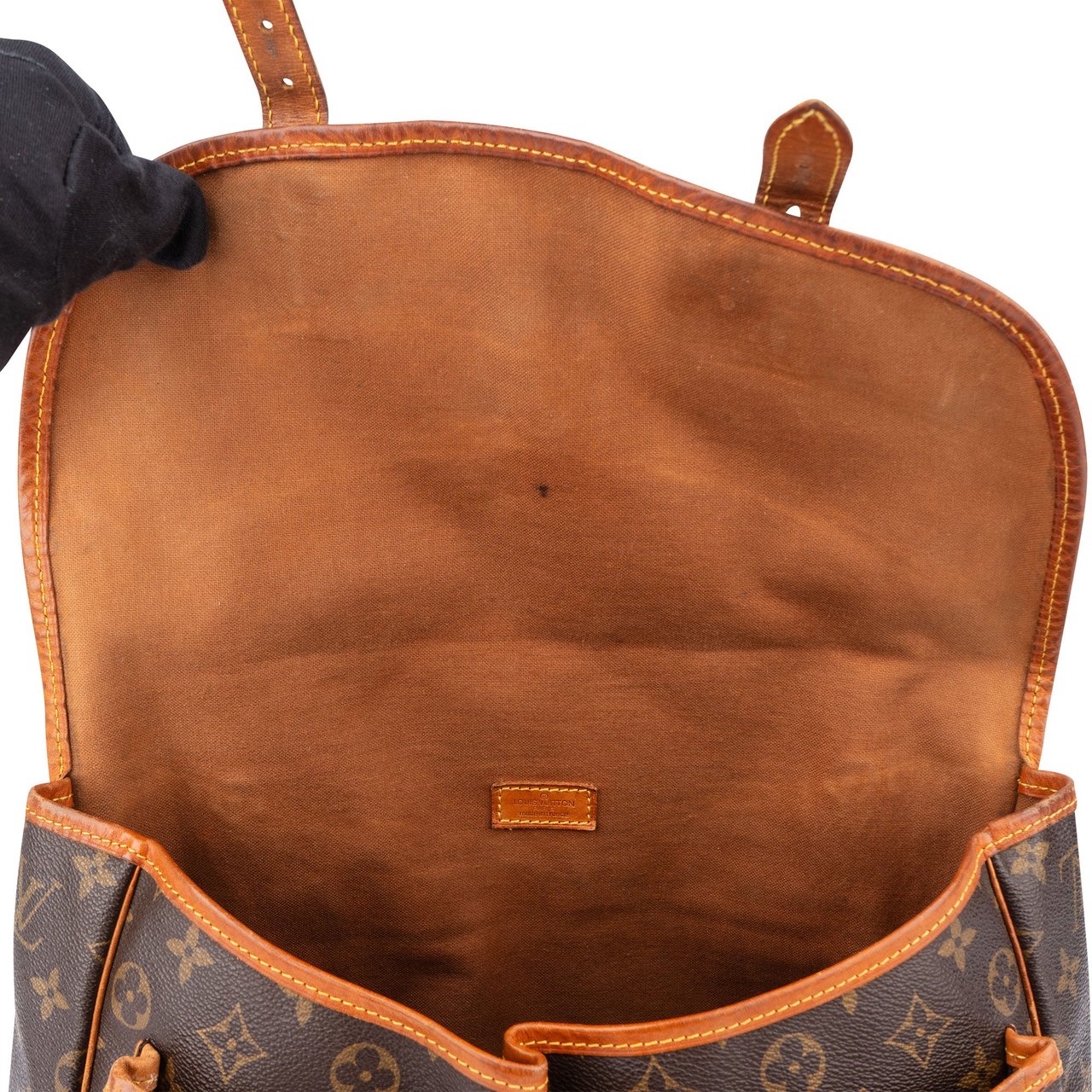 Louis Vuitton Louis Vuitton Canvas Monogram Gibeciere MM Crossbody Bag Bruin