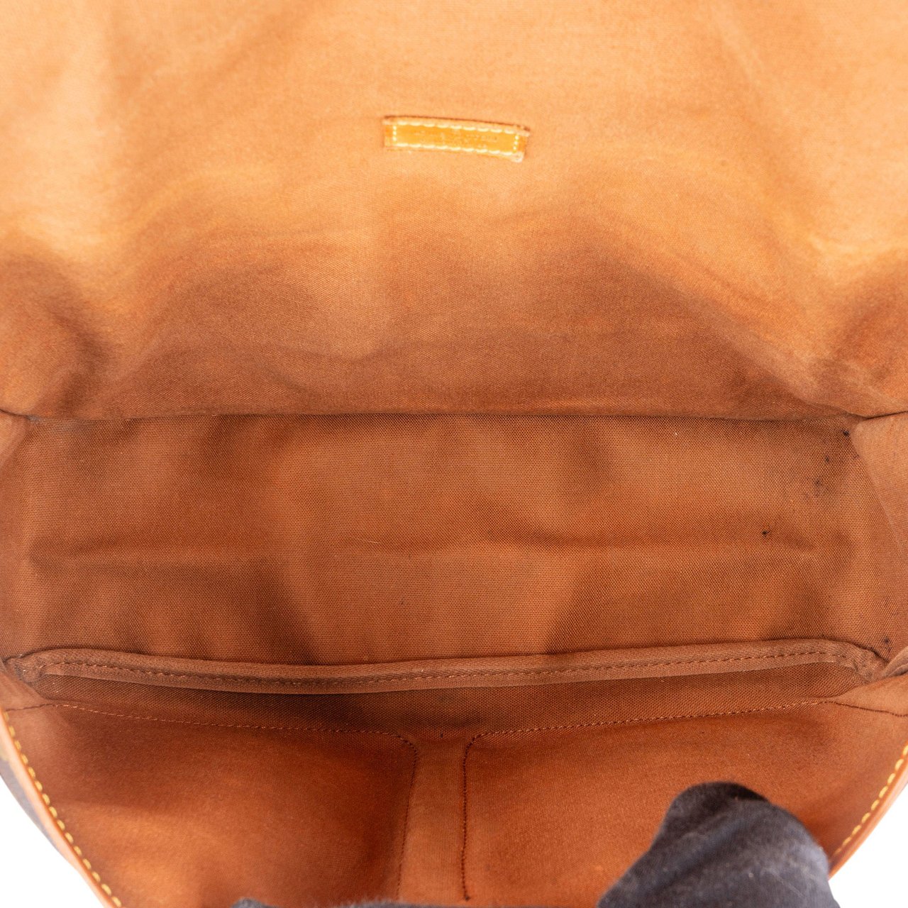 Louis Vuitton Louis Vuitton Canvas Monogram Gibeciere MM Crossbody Bag Bruin