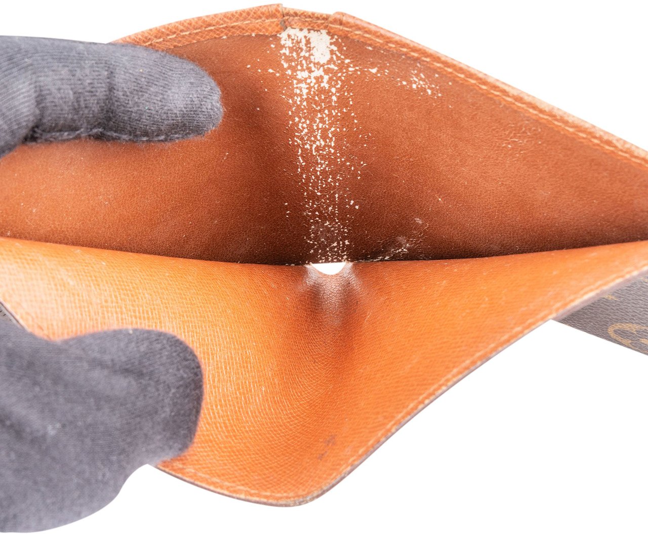 Louis Vuitton Louis Vuitton Canvas Monogram Marco Wallet Bruin