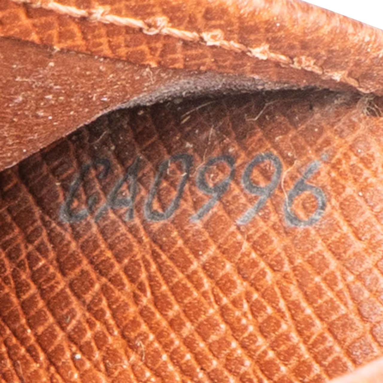 Louis Vuitton Louis Vuitton Canvas Monogram Marco Wallet Bruin