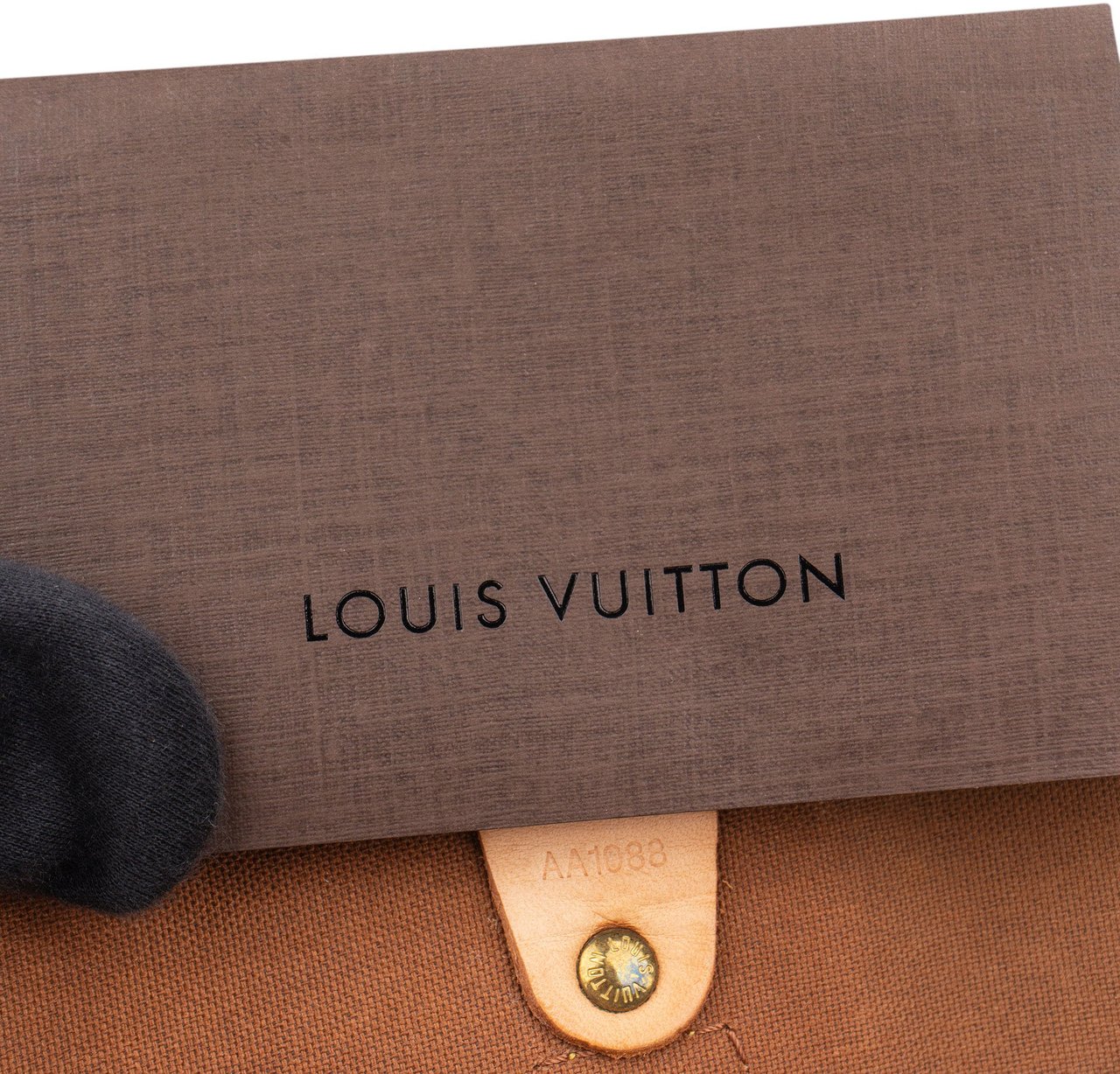 Louis Vuitton Louis Vuitton Canvas Monogram Speedy 35 Handbag Bruin