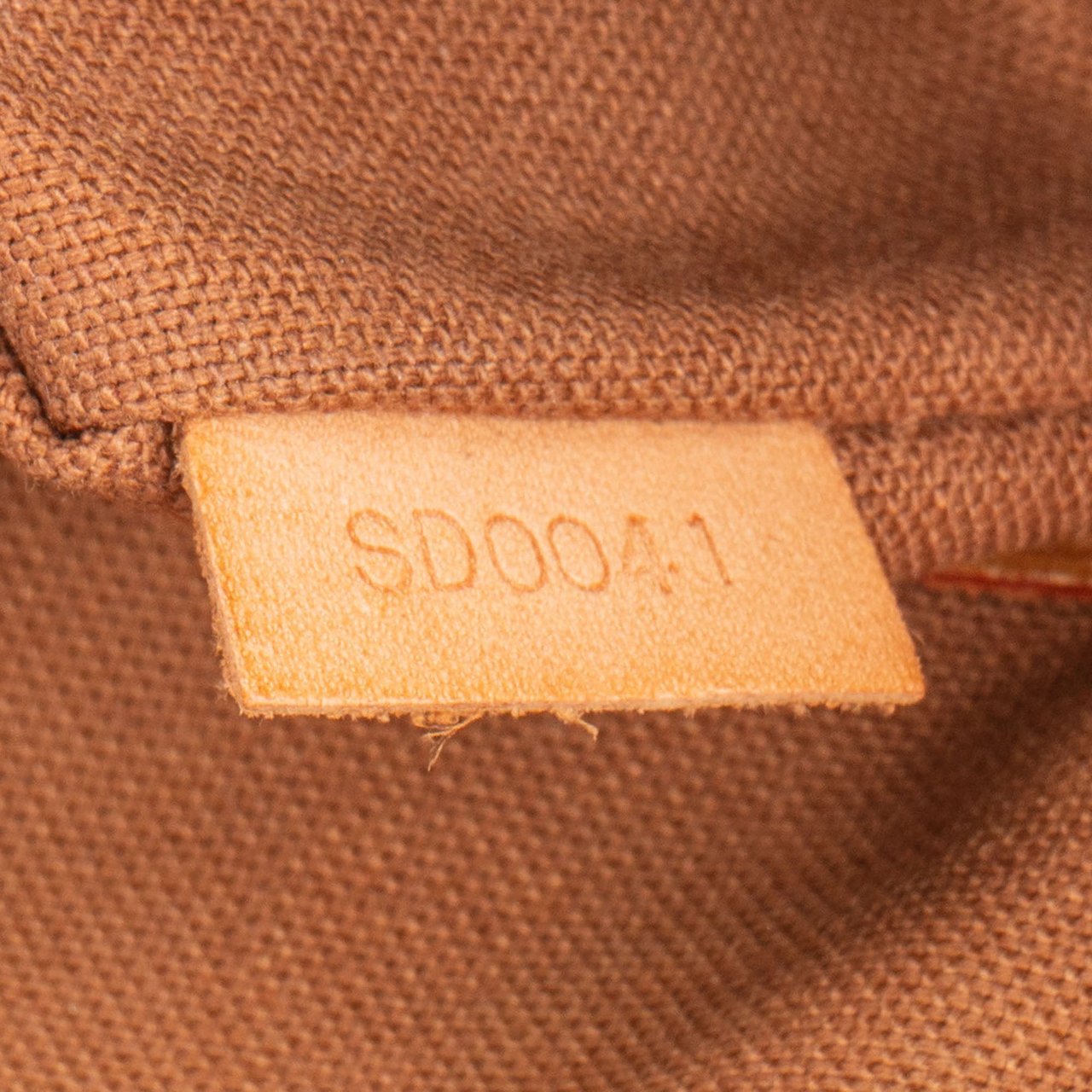 Louis Vuitton Louis Vuitton Canvas Monogram Alma PM Handbag Bruin