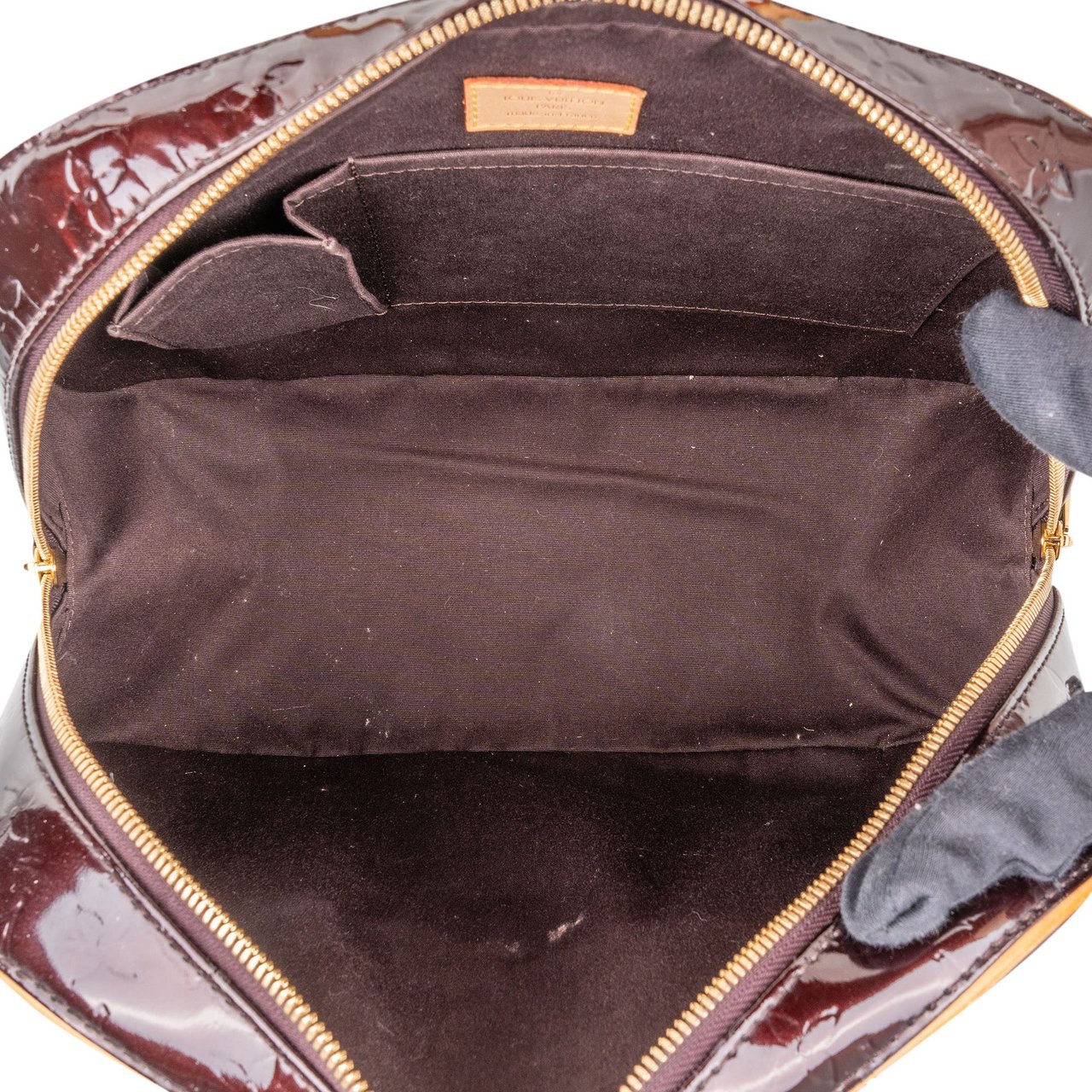 Louis Vuitton Louis Vuitton Vernis Monogram Summit Drive Handbag Divers