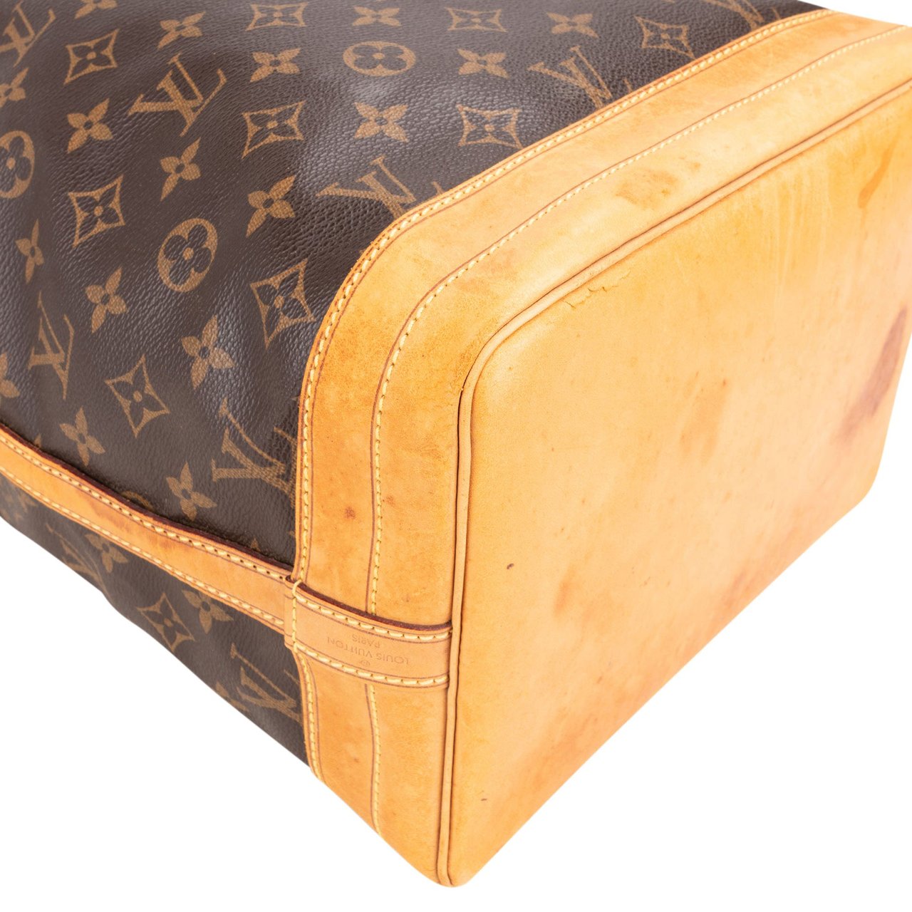 Louis Vuitton Louis Vuitton Canvas Monogram Sac Noe Grande Shoulder Bag Bruin