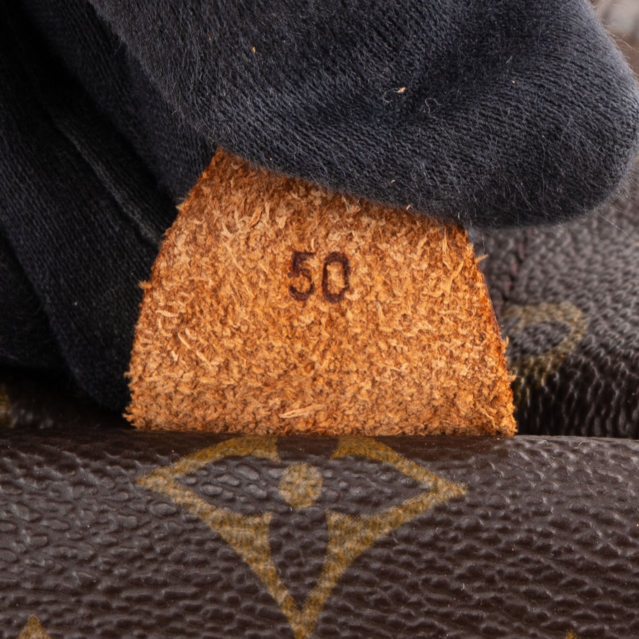 Louis Vuitton Louis Vuitton Canvas Monogram Keepall 50 Bruin