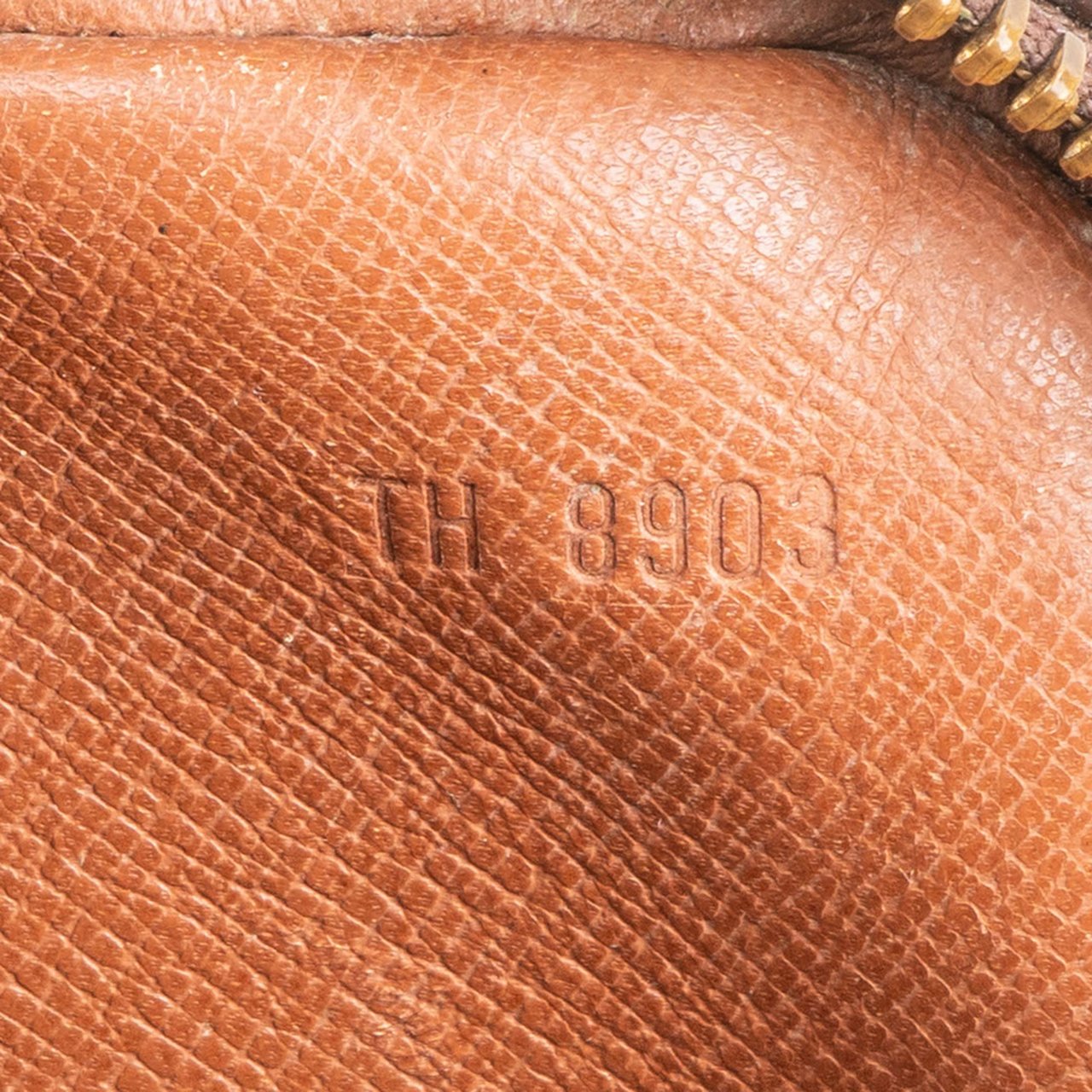 Louis Vuitton Louis Vuitton Canvas Monogram Marly Clutch Bruin