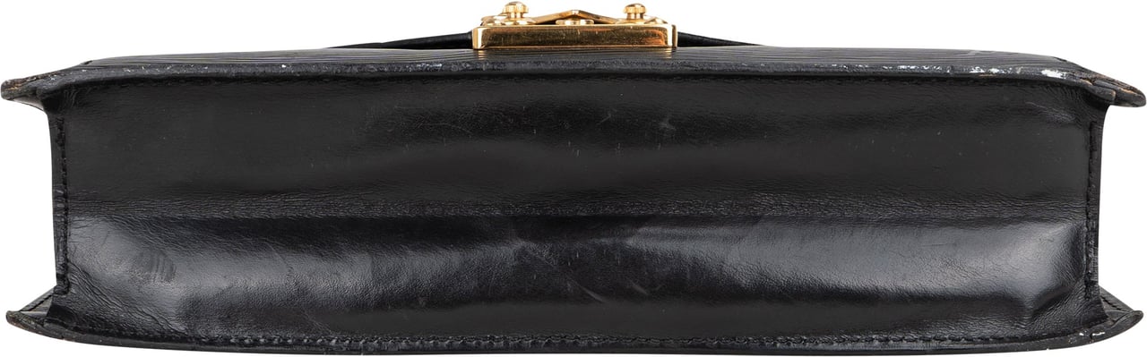 Louis Vuitton Louis Vuitton Noir Epi Leather Dragonne Clutch Zwart
