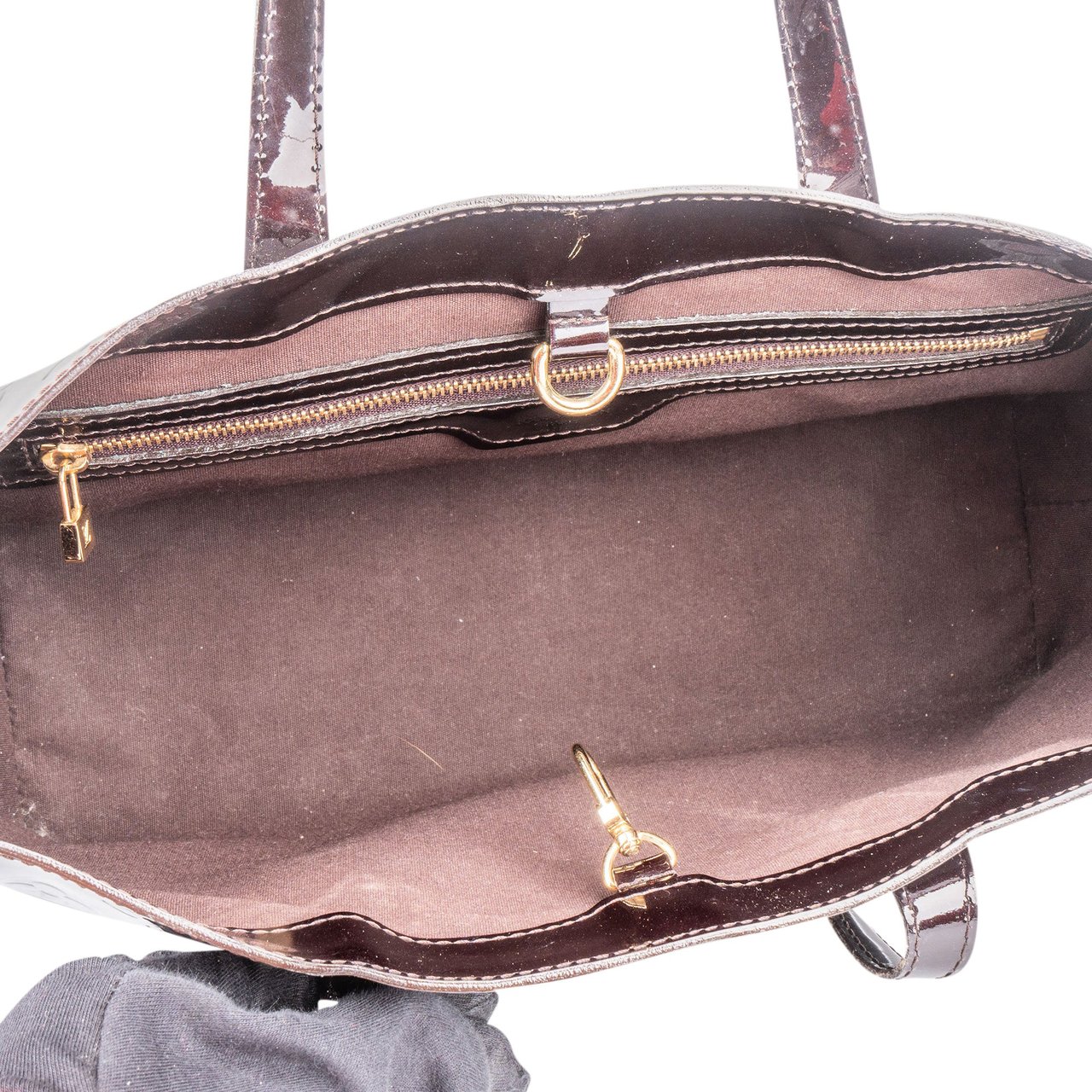 Louis Vuitton Louis Vuitton Vernis Monogram Wilshire Handbag Divers