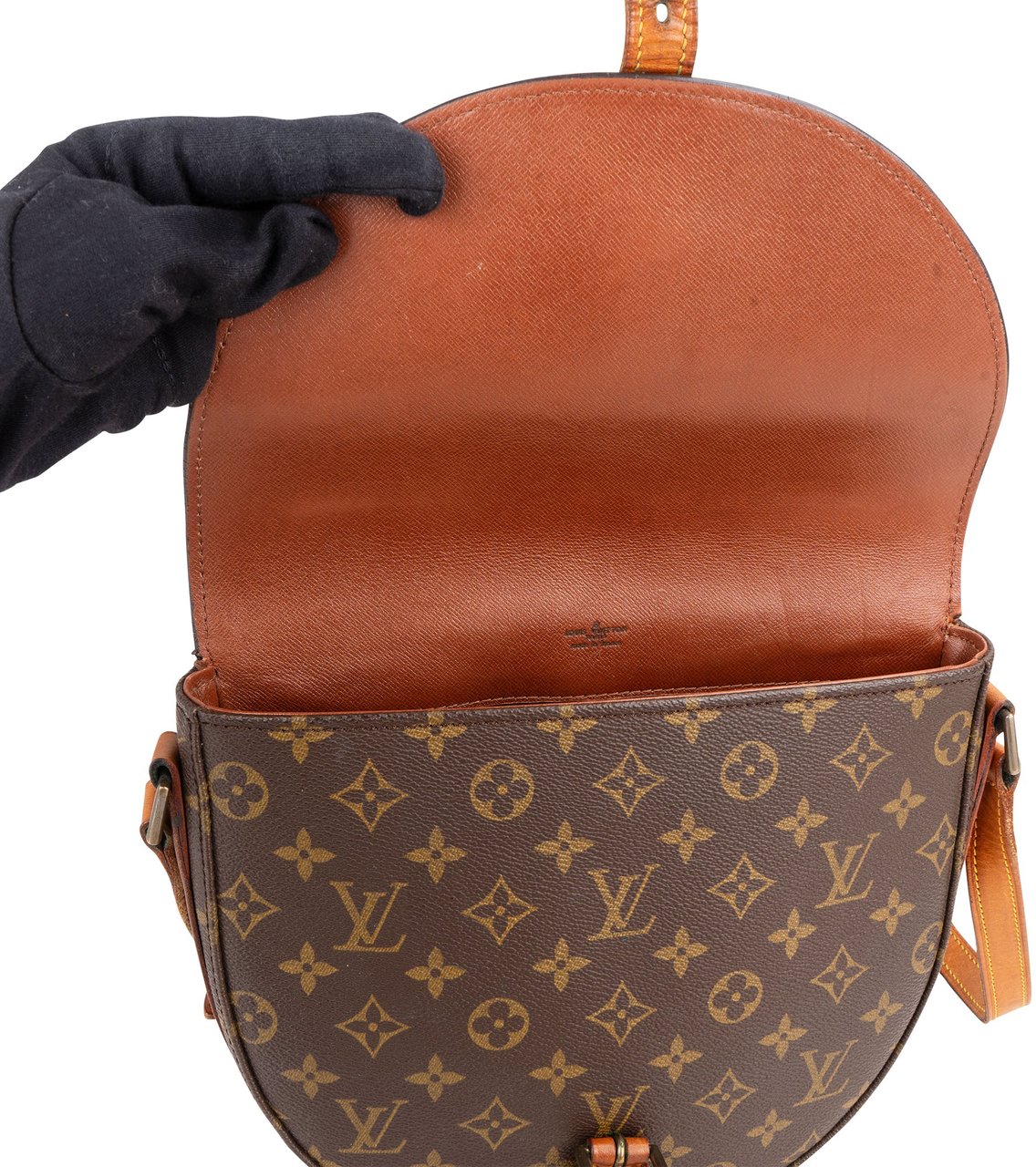 Louis Vuitton Louis Vuitton Canvas Monogram Chantilly GM Crossbody Bag Bruin