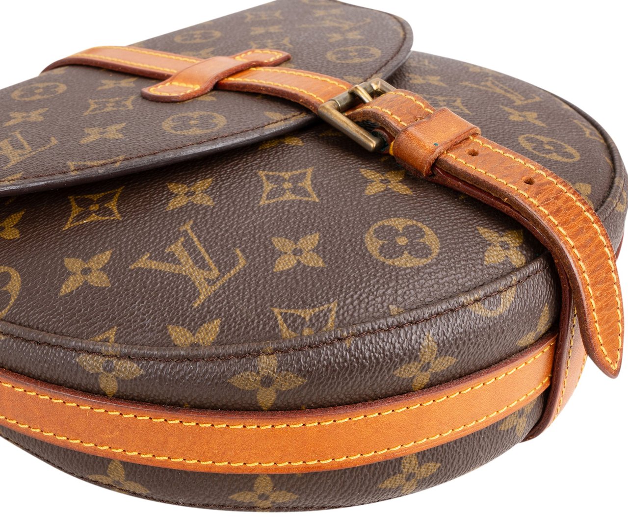 Louis Vuitton Louis Vuitton Canvas Monogram Chantilly GM Crossbody Bag Bruin