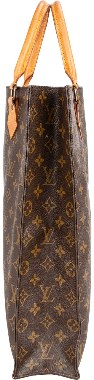 Louis Vuitton Louis Vuitton Canvas Monogram Sac Plat Handbag Bruin