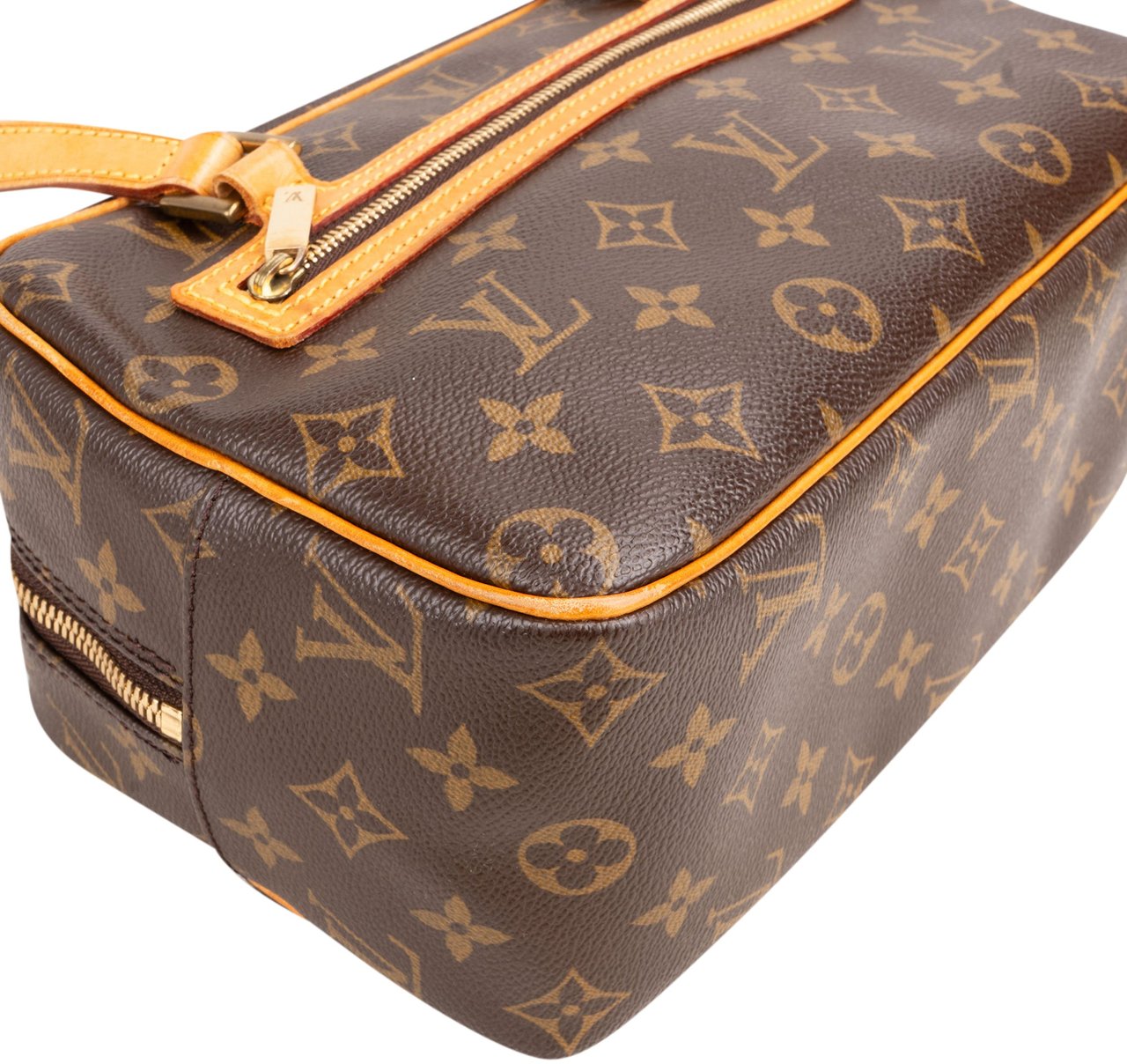 Louis Vuitton Louis Vuitton Canvas Monogram Cite MM Shoulder Bag Bruin