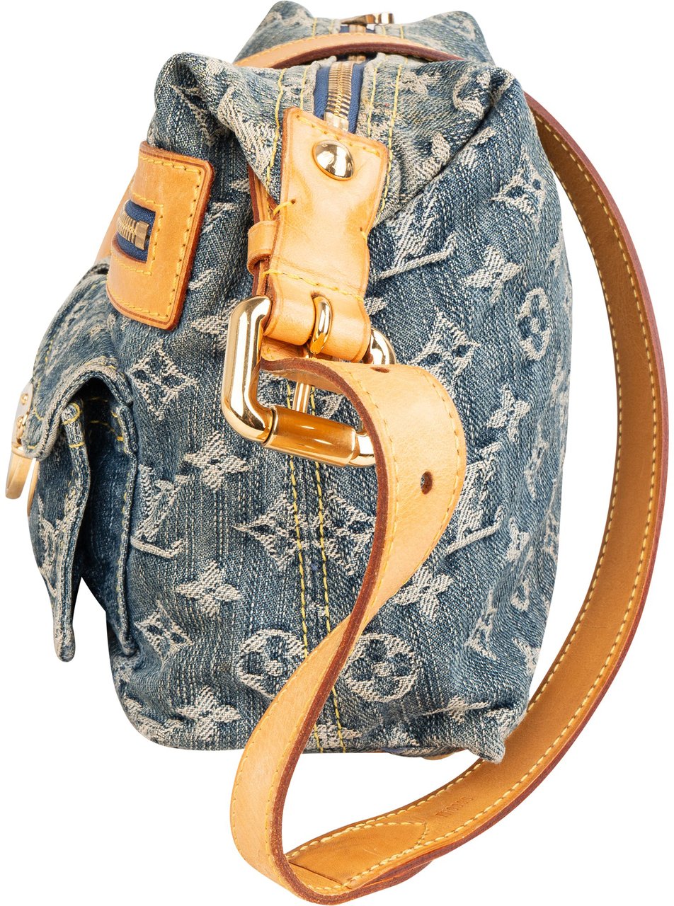 Louis Vuitton Louis Vuitton Denim Monogram Baggy PM Crossbody Bag Blauw
