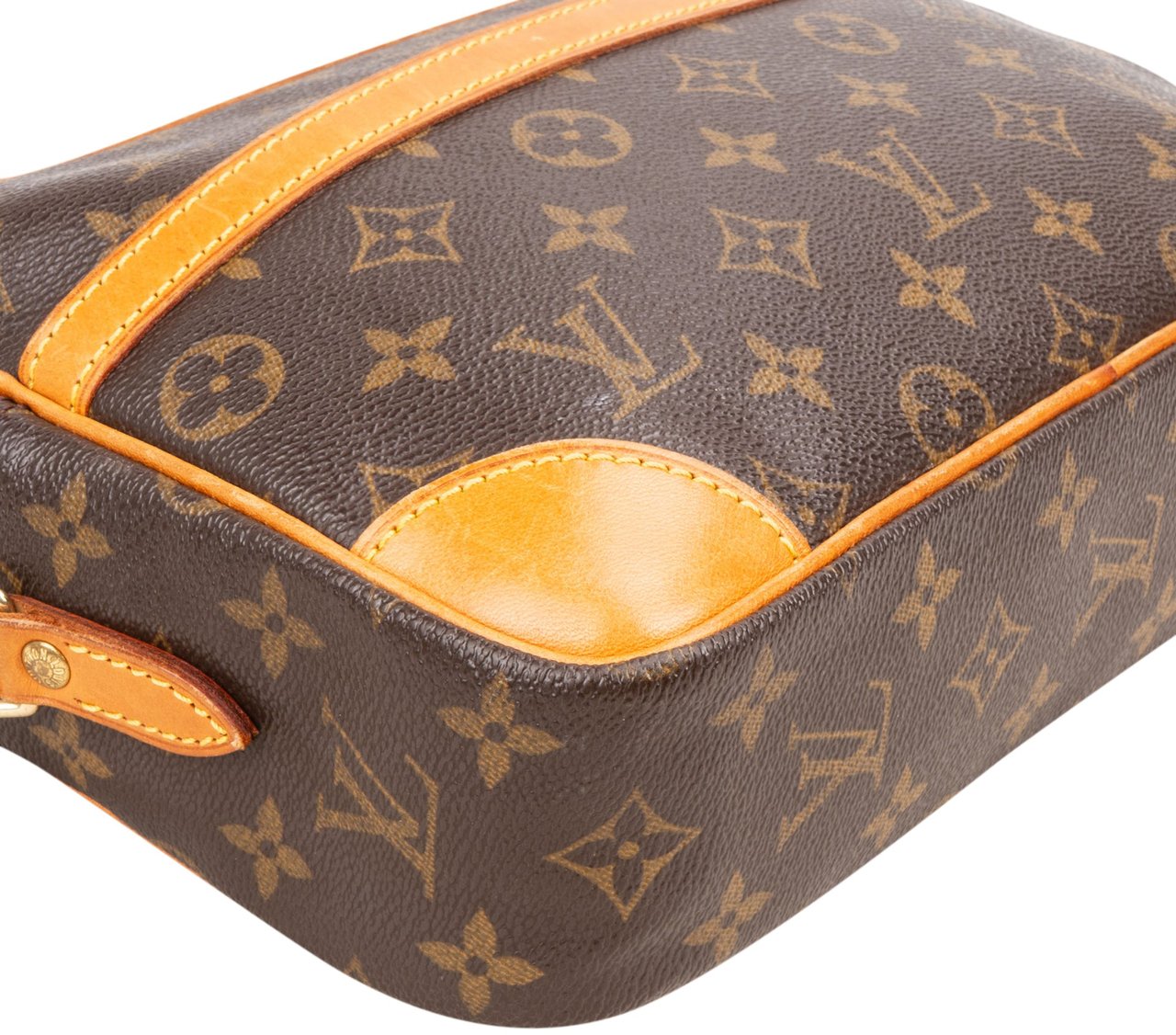 Louis Vuitton Louis Vuitton Canvas Monogram Trocadero 27 Crossbody Bag Bruin