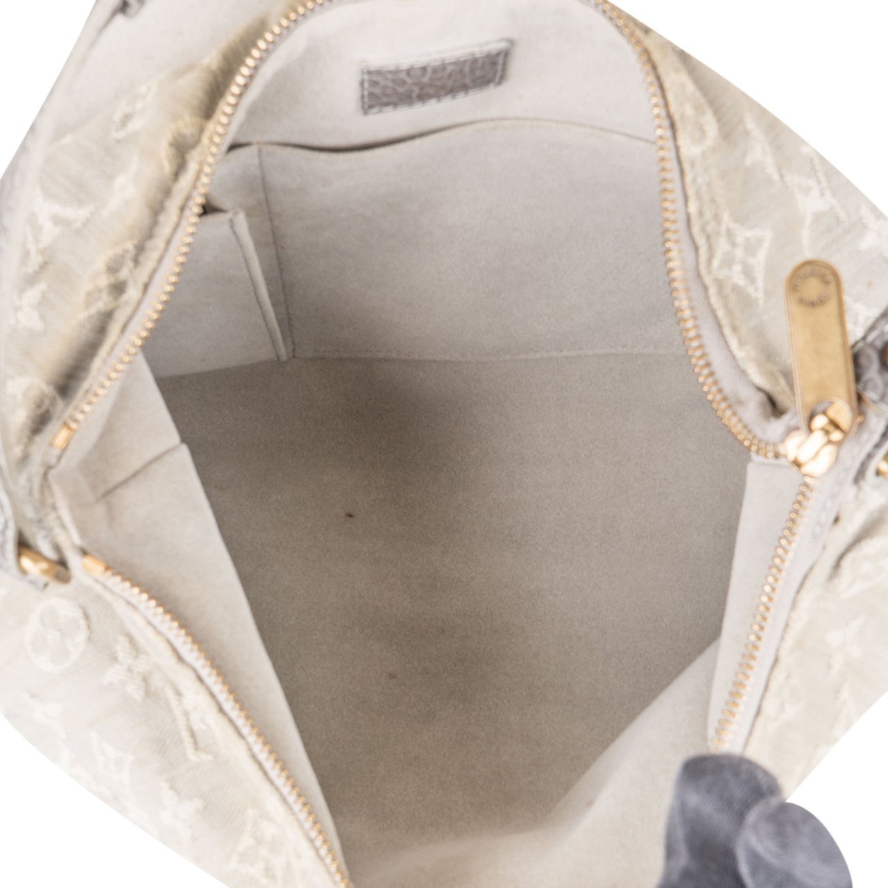 Louis Vuitton Louis Vuitton Denim Monogram Mahina Shoulder Bag Donkergrijs