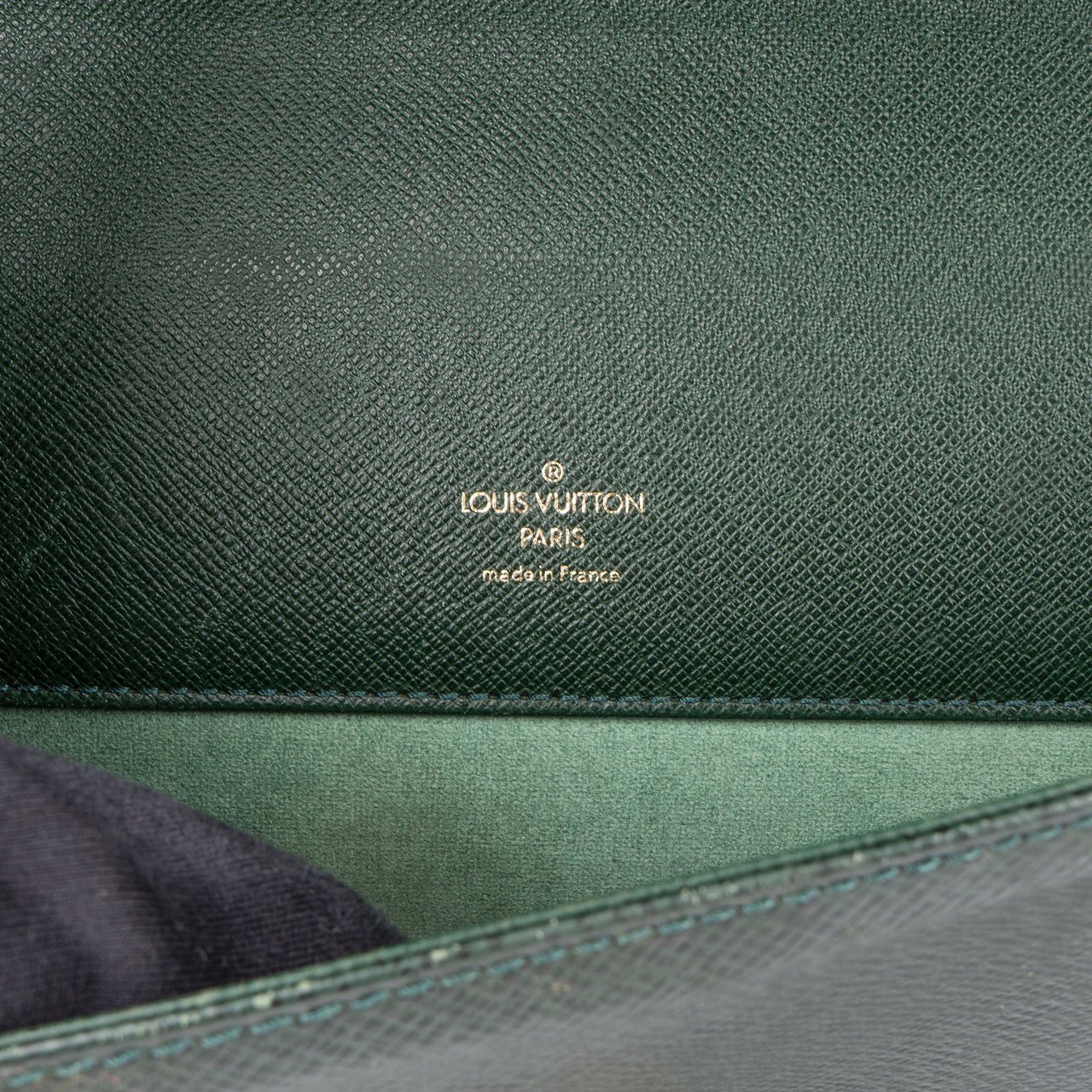 Louis Vuitton Louis Vuitton Vert Taiga leather Serviette Kourad Business Handbag Groen